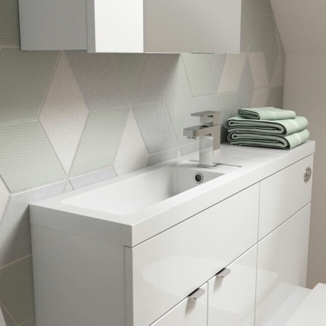 The Expert Guide to Removing Mould from Your Bathroom