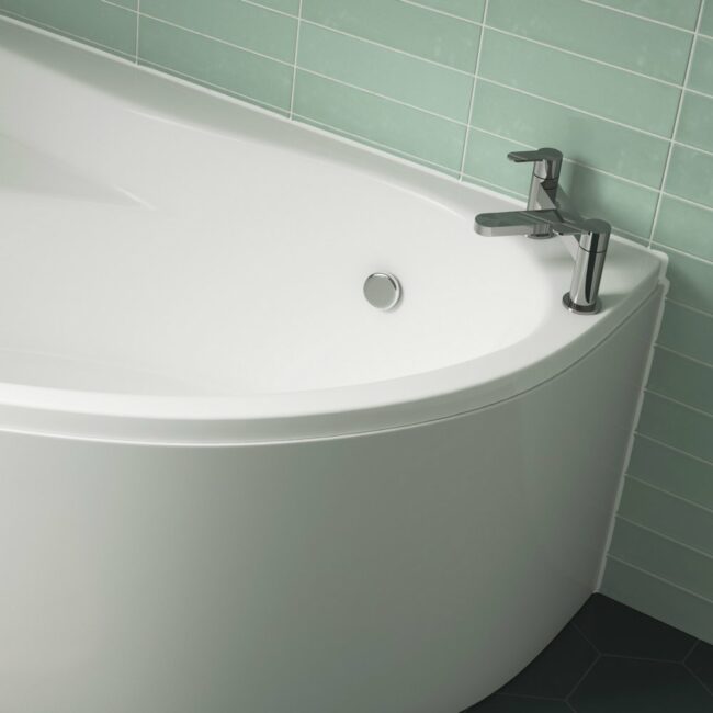 How to Seal a Bath Like a Pro