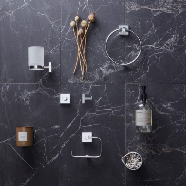 What Colour Should My Bathroom Accessories Be?