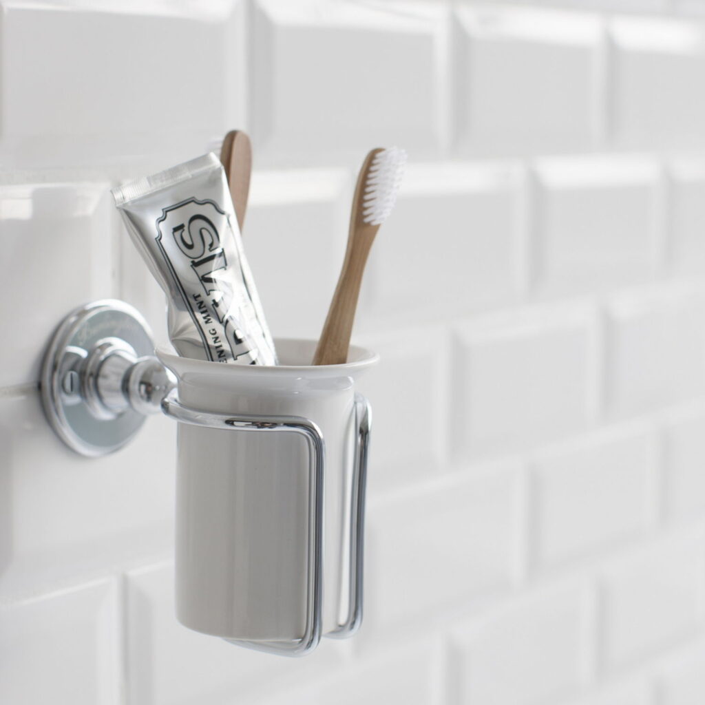 A2 CHR Burlington Tumbler Holder in Chrome