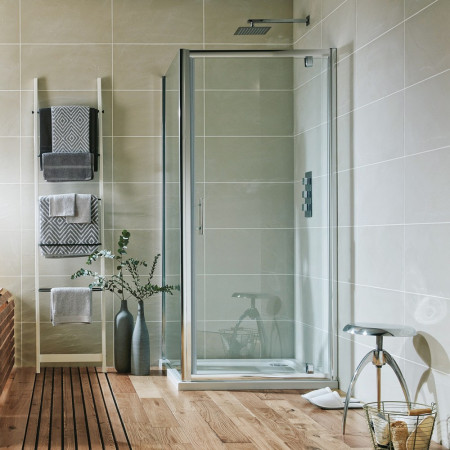900mm Bifold Shower Doors