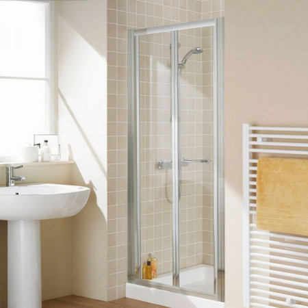 Lakes Bifold Shower Doors