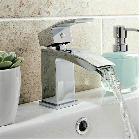 Scudo Descent Bathroom Taps
