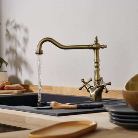 Traditional Kitchen Taps
