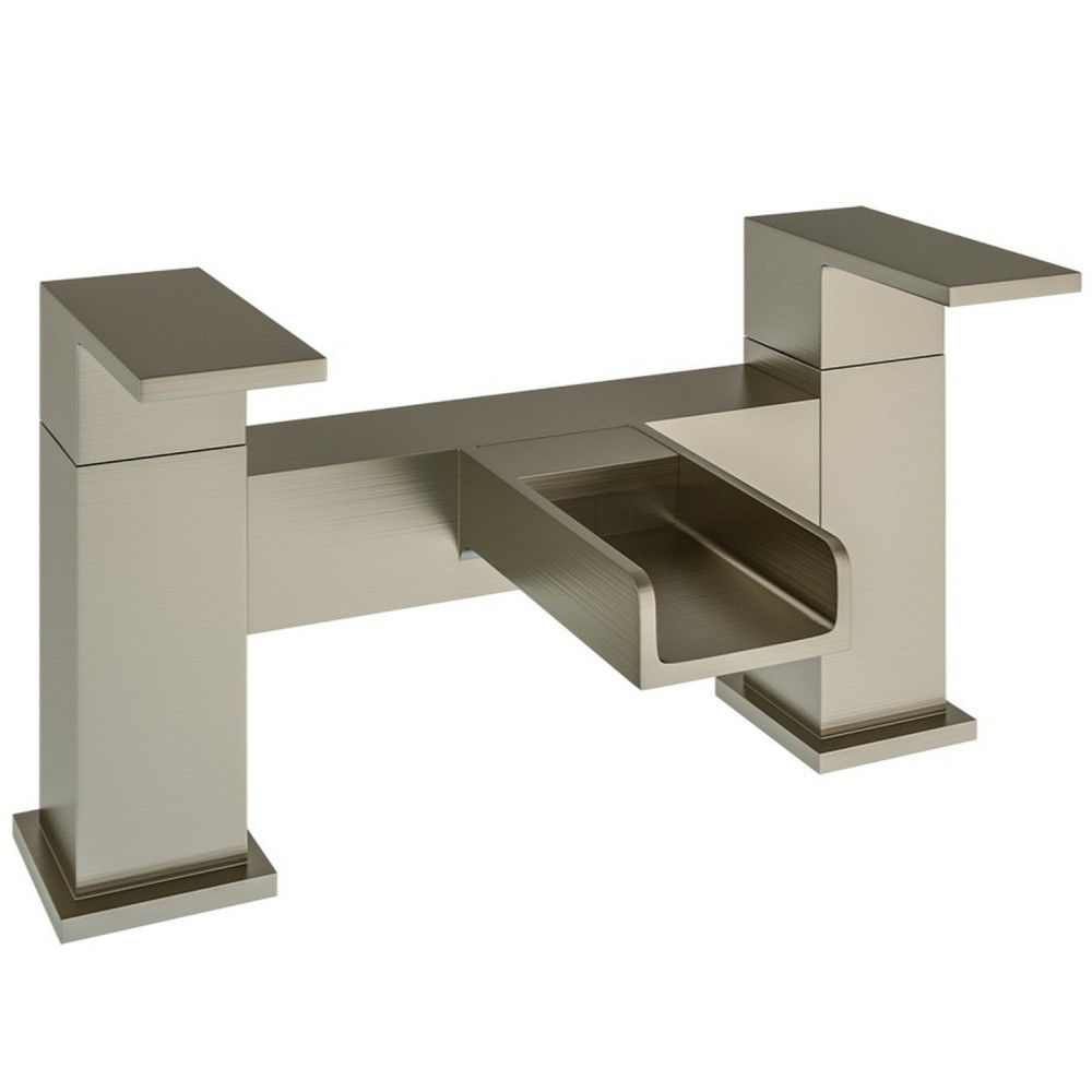 Eastbrook Abberton Brushed Brass Bath Filler