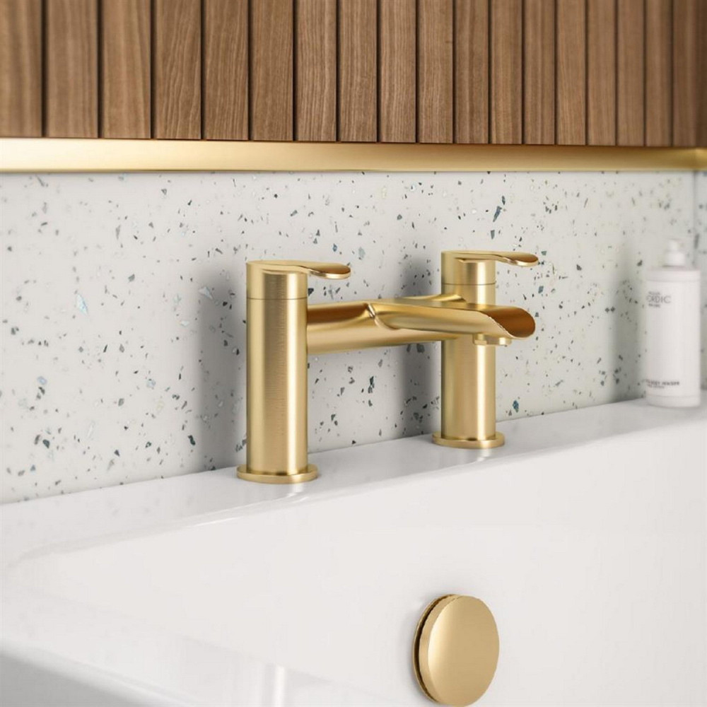 Eastbrook Lyneham Brushed Brass Bath Filler