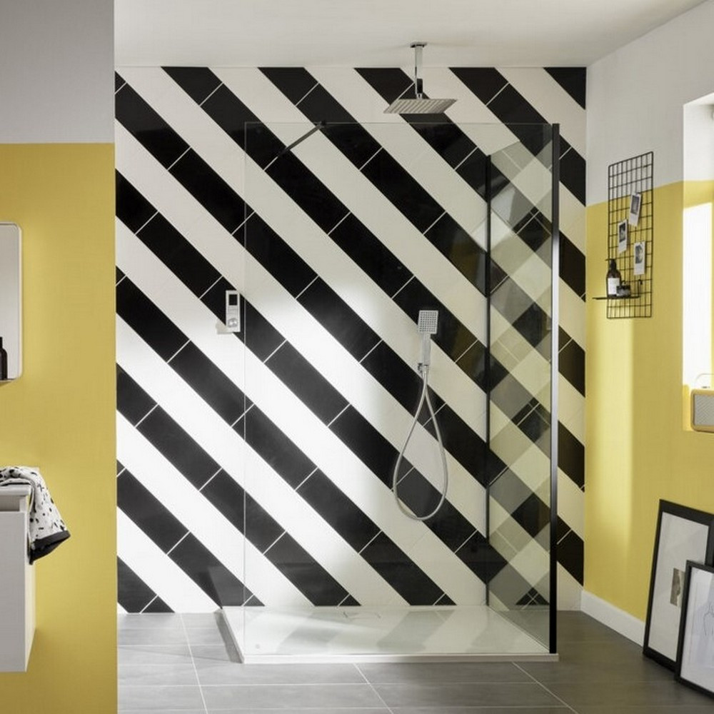 Merlyn 10 Series 700mm Showerwall Panel with Wall Profile & Straight Stabilising Bar (1)