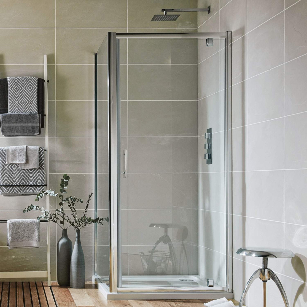 Scudo S6 800mm Pivot Shower Door in Chrome