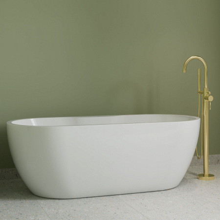 AJAX111368 Ajax 2Go 1655 x 745mm White Freestanding Bath Lifestyle