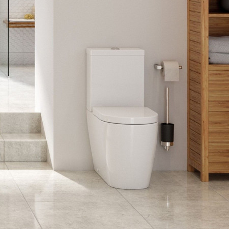 AJAX116023 Ajax Beckering Close Coupled Fully Shrouded WC and Seat Lifestyle