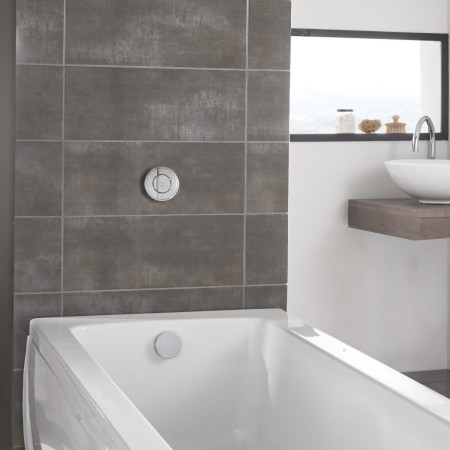 Aqualisa Unity Q Smart Concealed Bath Filler - Gravity Pumped Room Setting
