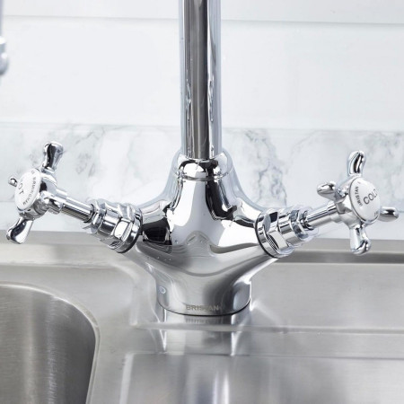 N SNK EF C Bristan 1901 Easyfit Sink Mixer in Chrome Crosshead Handles Close Up