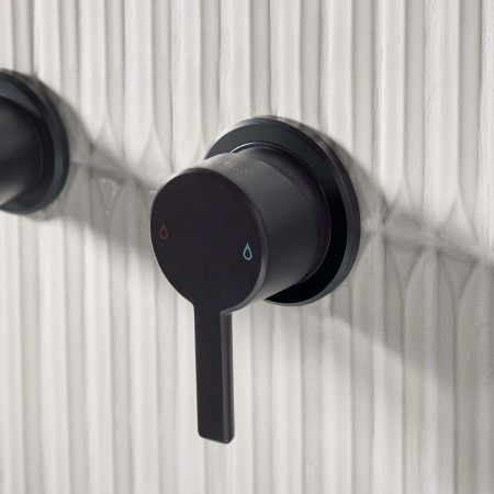 AL2THWMBASBLK Bristan Altum 2TH Wall Mounted Basin Mixer in Black Lever Handle Close Up