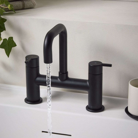 ALBFBLK Bristan Altum Bath Filler in Black Lifestyle