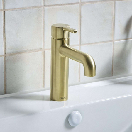 AL ES BAS BB Bristan Altum Eco Start Basin Mixer with Waste in Brushed Brass Bathroom Setting