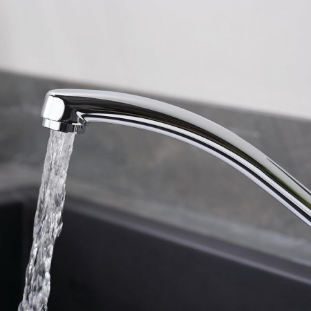 CNN EFSNK C Bristan Cinnamon Easyfit Chrome Kitchen Mixer Tap Spout Close Up