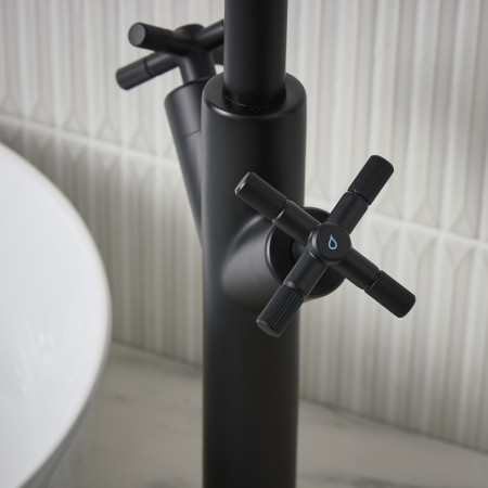 CRU TBAS BLK Bristan Cruzar Tall Basin Mixer in Black Cold Handle Close Up