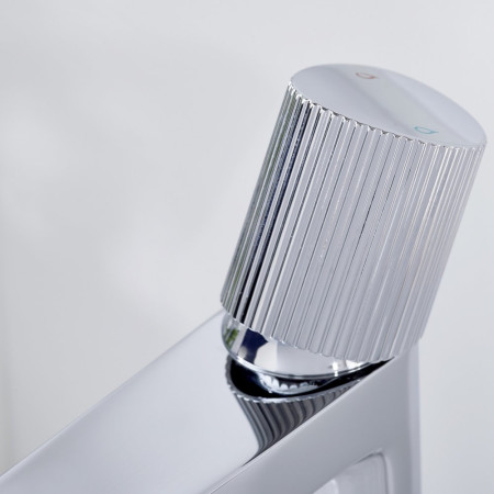 LISBASC Bristan Liso Chrome Basin Mixer with Clicker Waste Handle Switched On