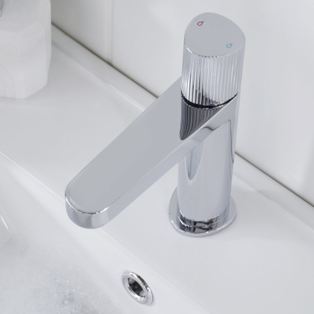 LISBASC Bristan Liso Chrome Basin Mixer with Clicker Waste Switched Off