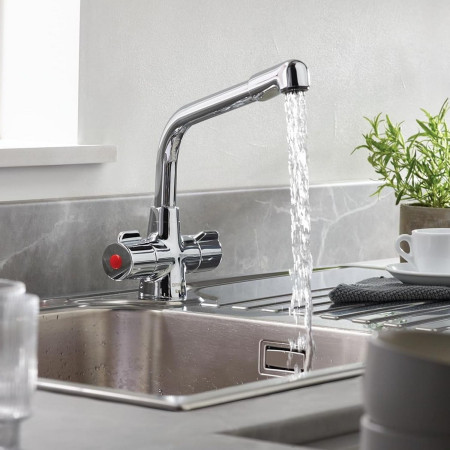 MH SNK EF C Bristan Manhattan Chrome Easyfit Sink Mixer Switched On
