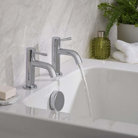 MI 3/4 C Bristan Mila 3 4 Bath Pillar Taps Pair Chrome Bathroom Setting