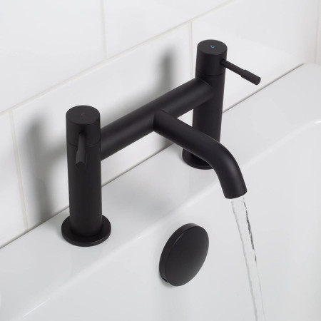 MI BF BLK Bristan Mila Bath Filler Black Lifestyle