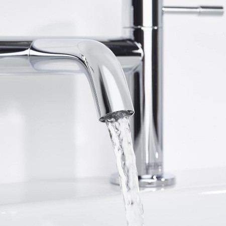 MI BF C Bristan Mila Bath Filler Chrome Close Up