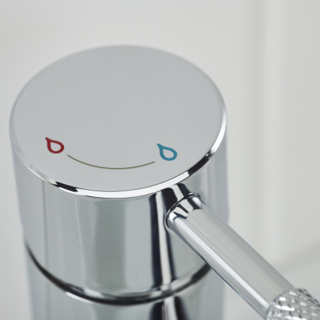 MOL ES BAS C Bristan Molida Eco Start Basin Mixer with Waste in Chrome Lever Handle Close Up