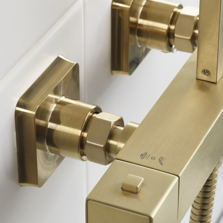 QDSHXDIVCTFFBB Bristan Quadrato Safe Touch Brushed Brass Thermostatic Rigid Riser Bar Shower Wall Fixing Closeup