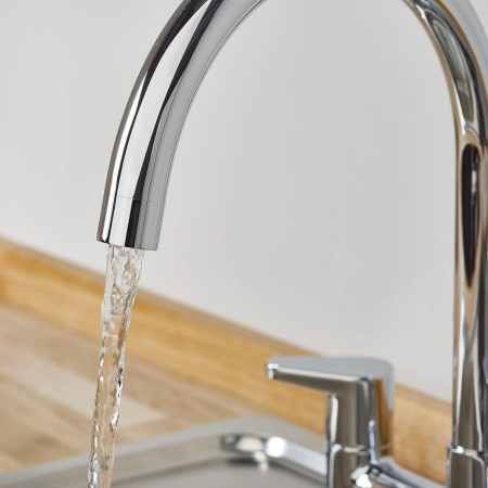 QST DSM C Bristan Quest Deck Sink Mixer Spout Close Up