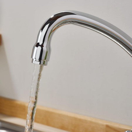 RGSNKEFC Bristan Regency Easyfit Sink Mixer Spout Close Up
