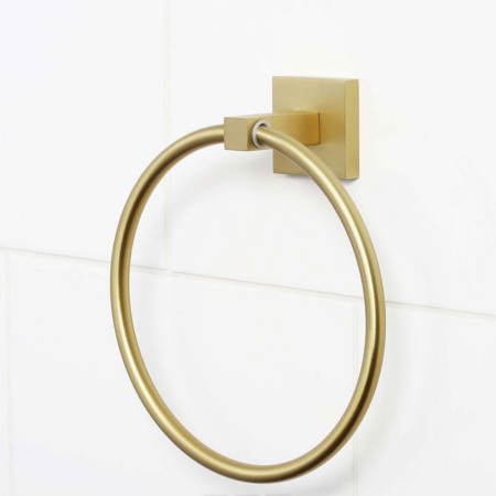 SQRINGBB Bristan Square Brushed Brass Towel Ring Lifestyle