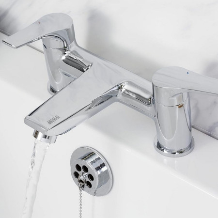 VT2 BF C Bristan Vantage Bath Filler Chrome Close Up