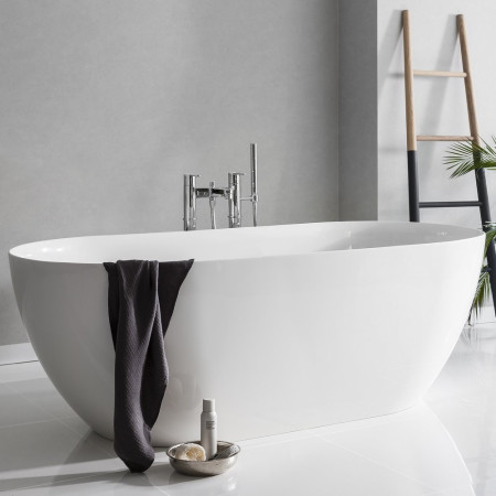 N2ACSM Britton Formoso Grande 1690mm Matt Freestanding Bath Lifestyle