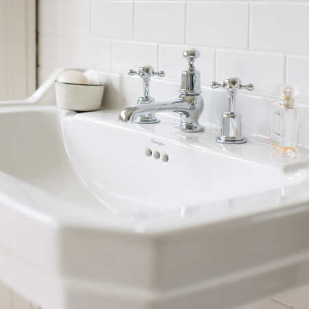 Burlington Edwardian 610mm Basin with Standard Pedestal with Chrome 3TH Basin Mixer