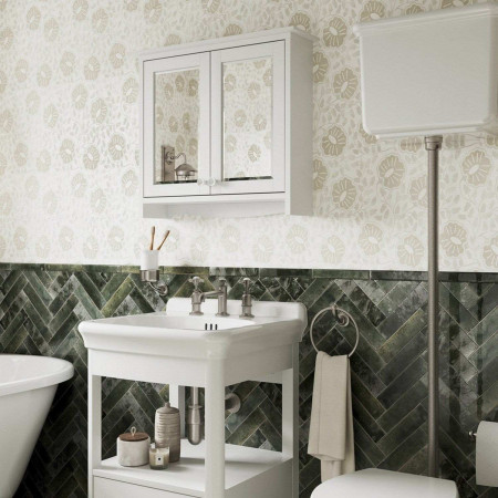GU6057VWCAB Burlington Guild Varley White 650mm Traditional Bathroom Mirror Cabinet Bathroom Setting