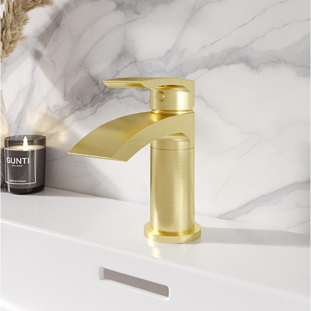 93.1054 Eastbrook Alveston Brushed Brass Swivel Mini Basin Mixer with Waste Lifestyle