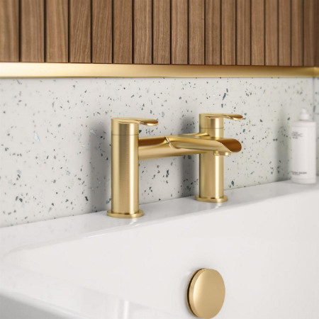 Eastbrook Lyneham Brushed Brass Bath Filler