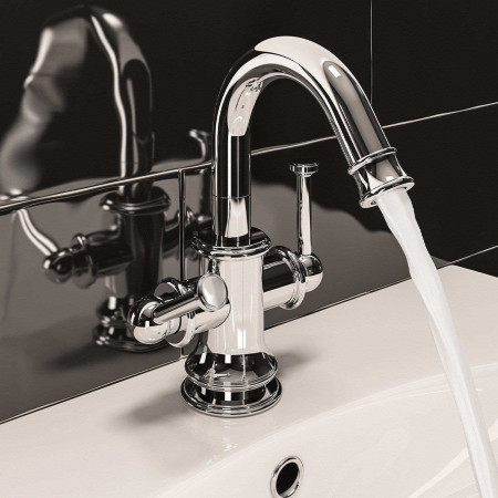 Eastbrook Newlyn Chrome Basin Mixer with Waste