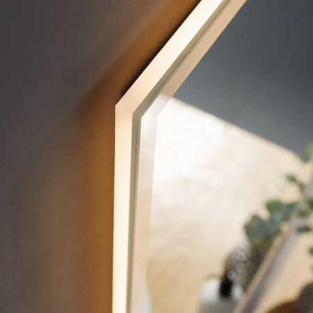 AV5070 Kartell Clearlook Avening 500 x 700mm Rectangular Mirror Lifestyle