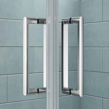 S8FPV100 Merlyn 8 Series 1000mm Frameless Pivot Shower Door Handle Close Up