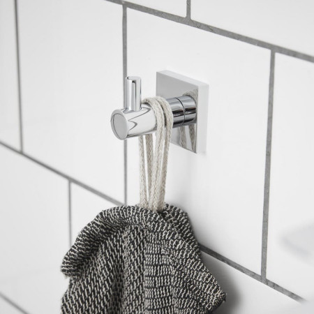 8822C Miller Atlanta Single Hook Bathroom Setting