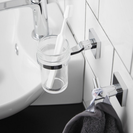 8803C Miller Atlanta Tumbler Holder Lifestyle