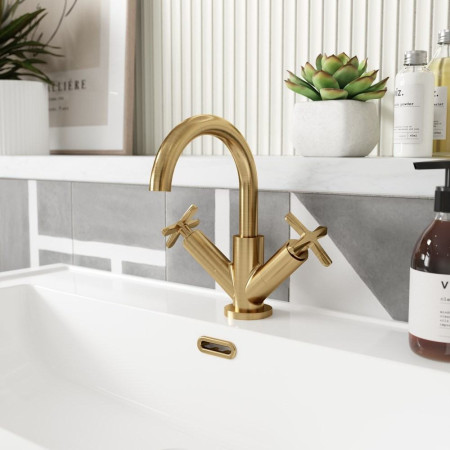 CLX815 Nuie Aztec Mono Basin Mixer with Push Waste in Brushed Brass (2)
