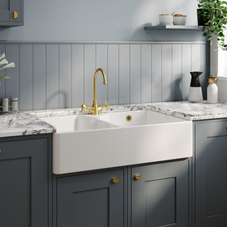 BU131AS36D Nuie Butler 895 x 550mm White Fireclay Stepped Weir Double 1TH Sink & Overflow with Brushed Brass Tap