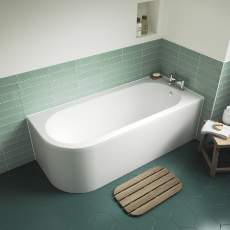 BSG005R Nuie Crescent Right Handed 1700 x 725mm Back to Wall Corner Bath Lifestyle