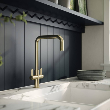 KSI805DL Nuie Kosi Mono Dual Lever Kitchen Tap in Brushed Brass (3)