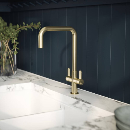 KSI805DL Nuie Kosi Mono Dual Lever Kitchen Tap in Brushed Brass (3)