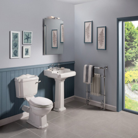 CLG003 Nuie Traditional Legend Close Coupled WC Unit Side View