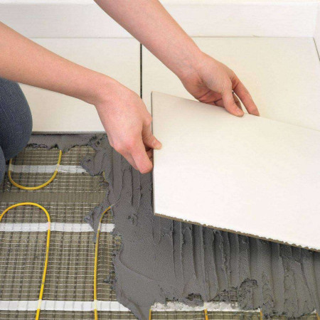 VAUFMX015 Vantara 225W 1.5m2 Underfloor Heating Mat Installation Close Up